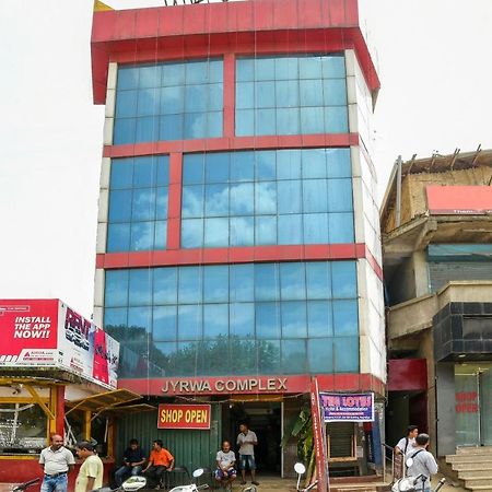 Oyo 40893 Hotel Lotus Guwahati Exterior photo
